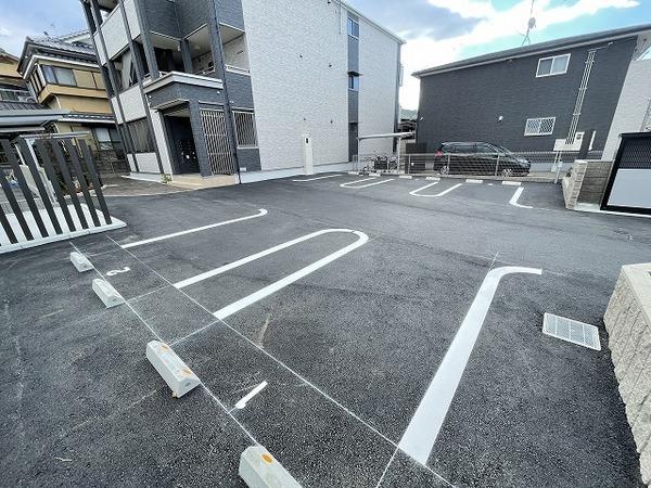 Park side　ケヤキⅡ（101） 駐車場