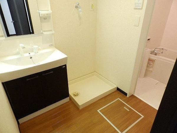 コンフォール莵道（101） 洗面