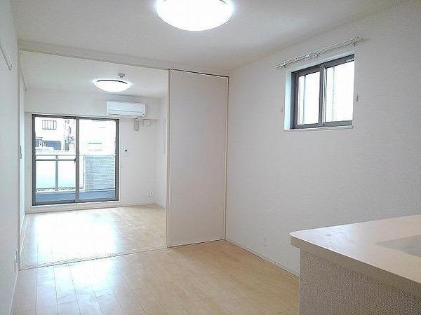 グランデ・カーサ・ケイⅡ（105） リビング