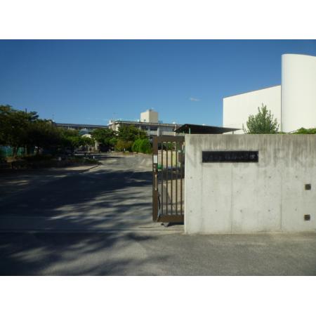 宇治市立槙島小学校：1461m