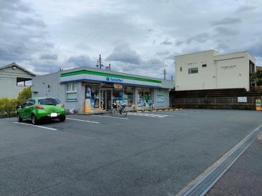 ファミリーマート精華光台店：192m