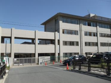 京田辺市立三山木小学校：363m