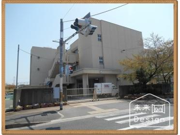 城陽市立寺田南小学校：688m