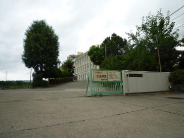 城陽市立南城陽中学校：1845m