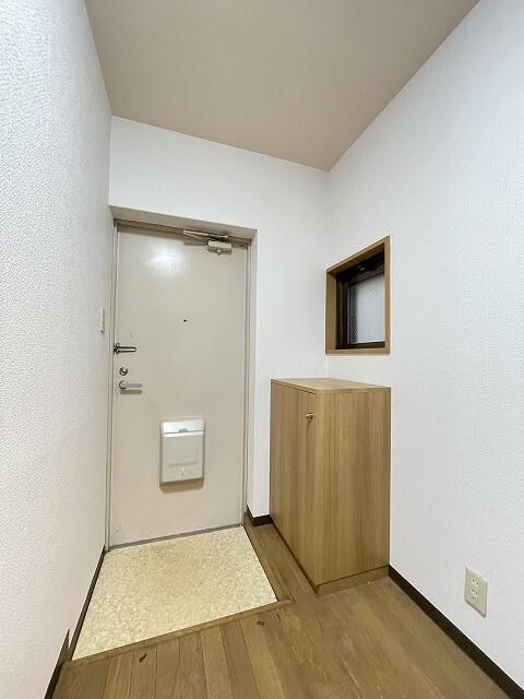 サンライズA（104） 玄関