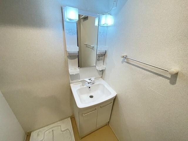 ソレアード　一里山（101） 洗面