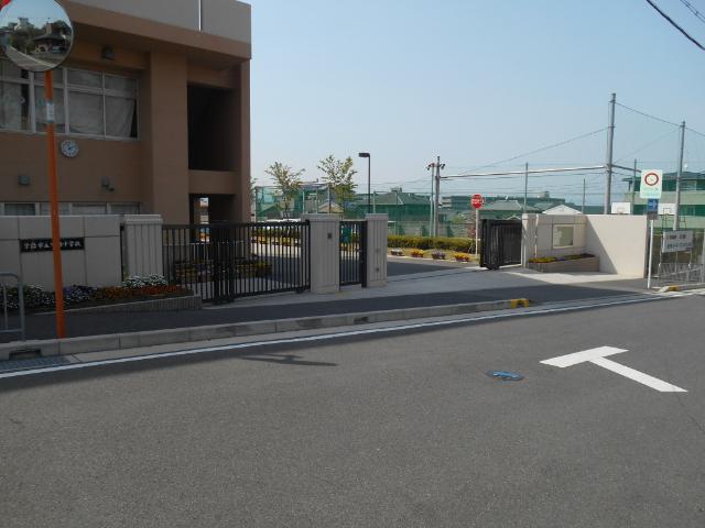 宇治市立宇治中学校：1658m