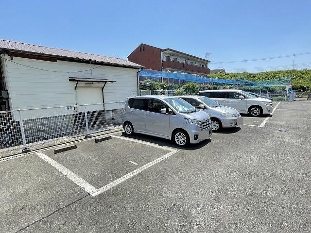 エクシード・こはた（106） 駐車場