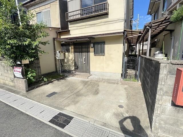 松田貸家（1） 駐車場