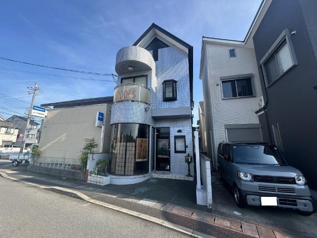 久世里ノ西店舗付き住宅（1） ロビー