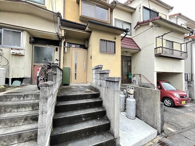 伊勢田町中山貸家（2） エントランス