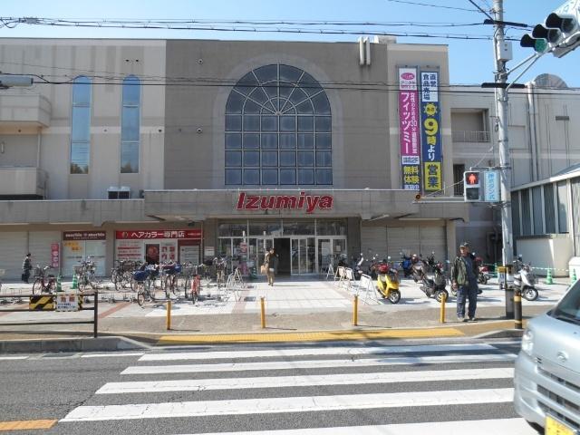 イズミヤ大久保店：1627m