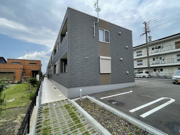ルル　オブ　蛇塚　プログレッソ 物件画像