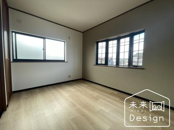 宇治市伊勢田町砂田　収益中古戸建 リビング