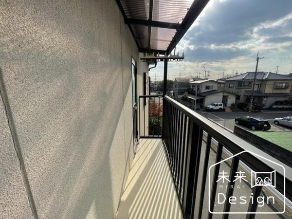 宇治市伊勢田町砂田　収益中古戸建 バルコニー