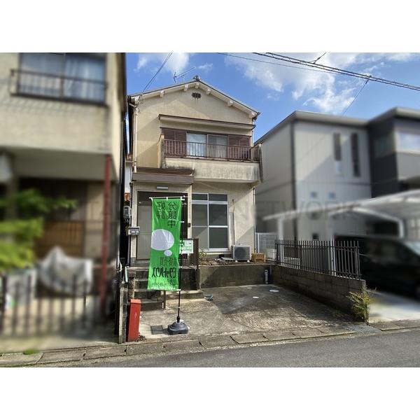 間取4Kの戸建住宅です♪駐車スペース1台あります♪