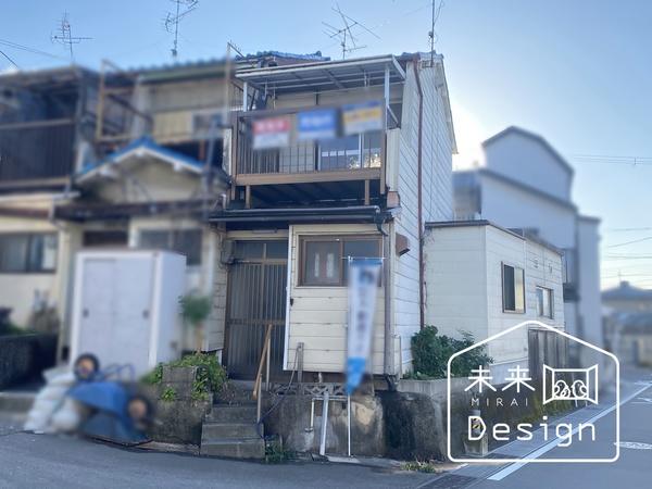 北東角地に付き陽当たり・風通し良好です♪