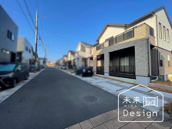 京田辺市同志社山手2丁目　中古戸建住宅 前面道路含む現地写真