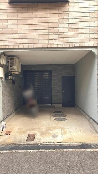 宇治市小倉町南堀池　中古戸建住宅 駐車場