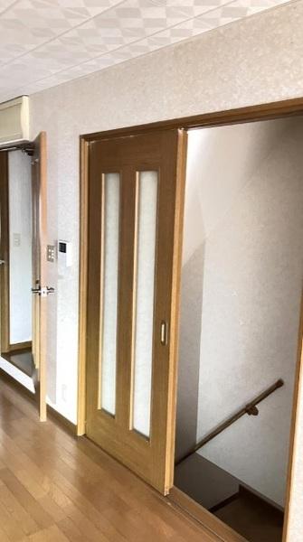 宇治市小倉町南堀池　中古戸建住宅 リビング