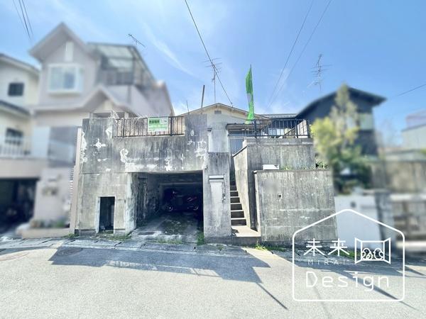 閑静で緑豊かな住環境が魅力の第一種低層住居専用地域に立地！