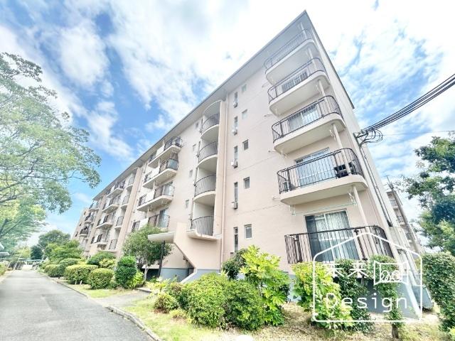 5階建て3階部分・間取り2LDKです♪