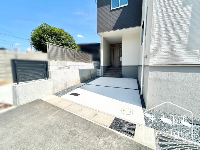 宇治市羽拍子町　1号地　新築戸建住宅 駐車場