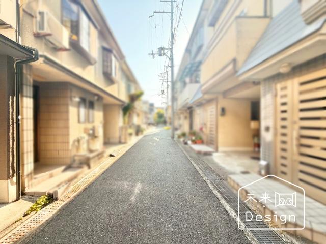 宇治市宇治半白　中古戸建 前面道路含む現地写真