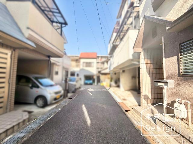宇治市宇治半白　中古戸建 前面道路含む現地写真