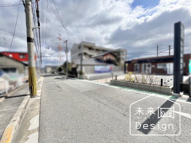 キンブリッジJR大住駅前 前面道路含む現地写真