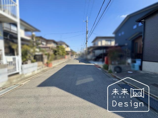 宇治市伊勢田町中古戸建 前面道路含む現地写真