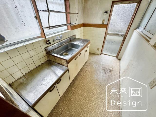 城陽市寺田市ノ久保　中古戸建住宅 キッチン