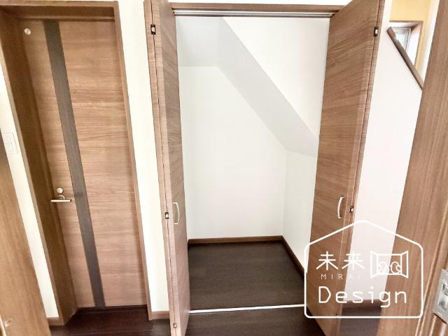 綴喜郡宇治田原町緑苑坂　中古戸建住宅 収納