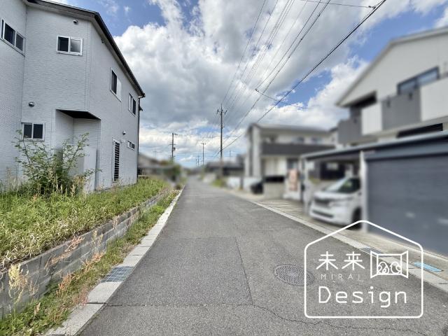 綴喜郡宇治田原町緑苑坂　中古戸建住宅 前面道路含む現地写真