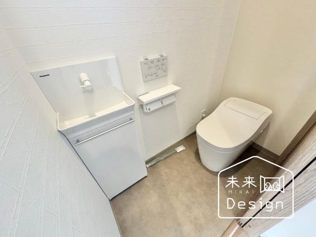 宇治市広野町大開　新築戸建住宅 トイレ