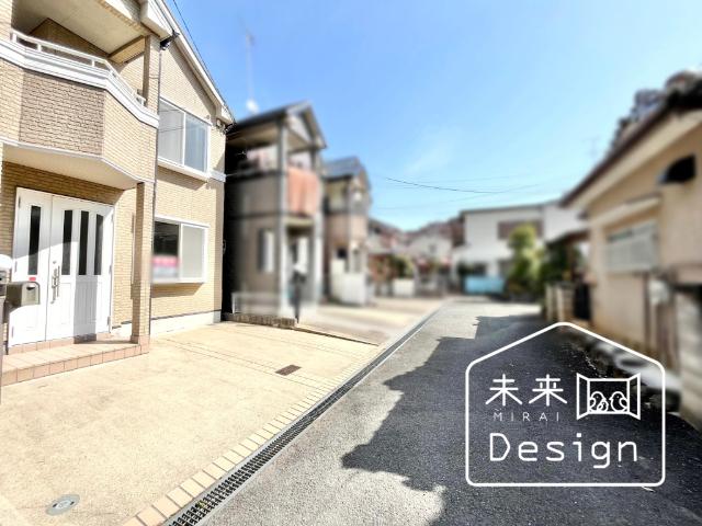 宇治市伊勢田町若林　中古戸建住宅 前面道路含む現地写真