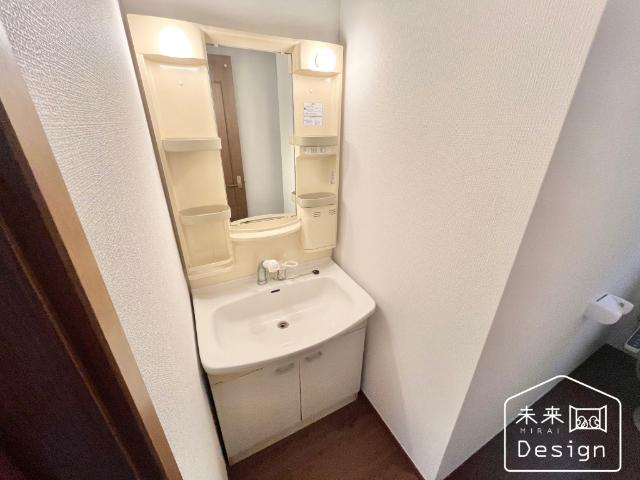 宇治市伊勢田町若林　中古戸建住宅 洗面