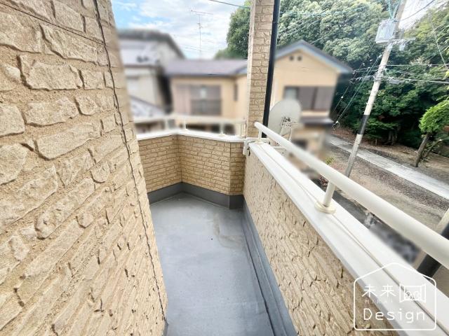 宇治市伊勢田町若林　中古戸建住宅 バルコニー