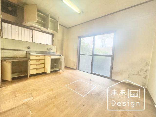 宇治市伊勢田町毛語　中古戸建住宅 リビング