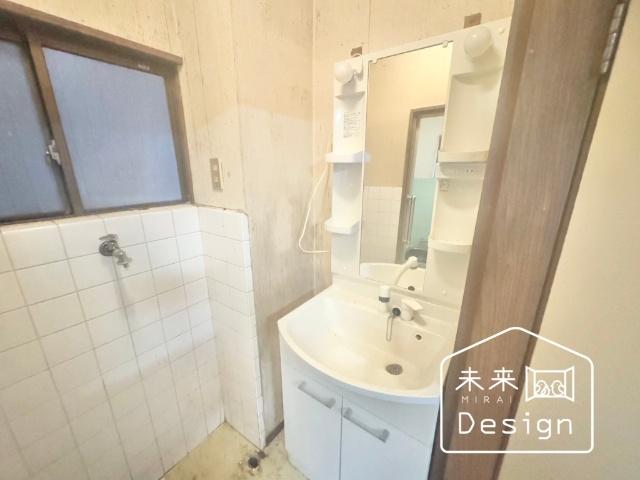 宇治市伊勢田町毛語　中古戸建住宅 洗面