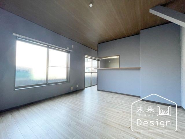 宇治市宇治半白　中古戸建 リビング