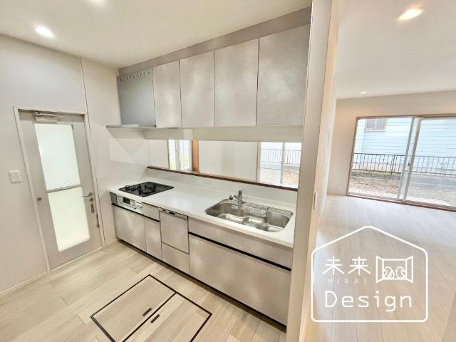 京田辺市花住坂3丁目　中古戸建住宅 キッチン
