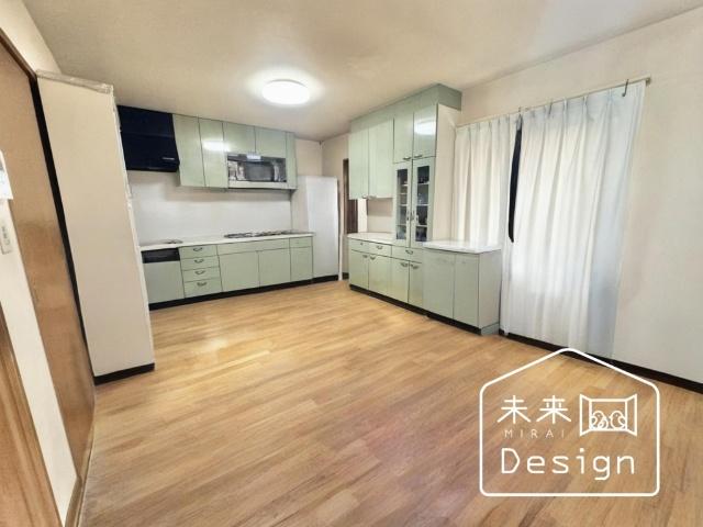 宇治市伊勢田町中古戸建 リビング