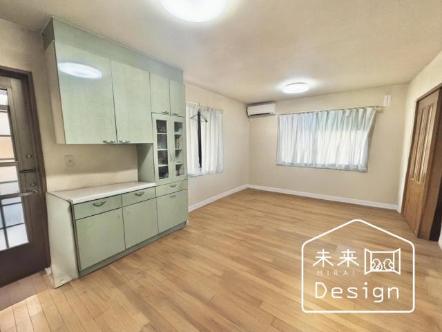 宇治市伊勢田町中古戸建 リビング