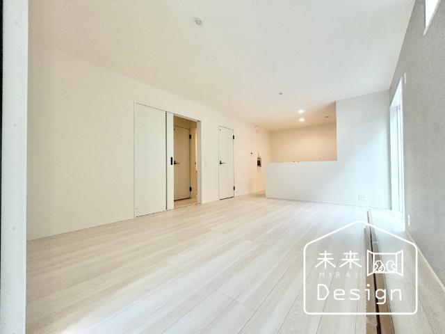 宇治市伊勢田町毛語　2号棟　新築戸建住宅 リビング