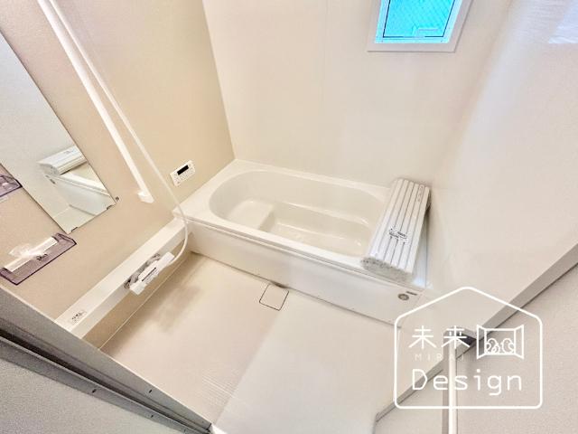 宇治市伊勢田町毛語　2号棟　新築戸建住宅 バス／シャワー