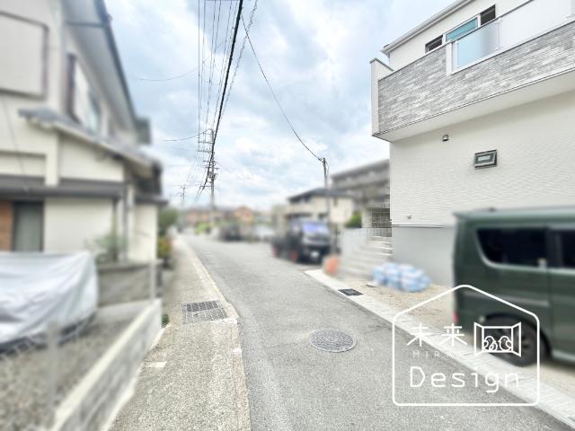 宇治市大久保町上ノ山　2号地　新築戸建住宅 前面道路含む現地写真
