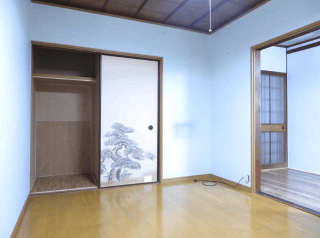 小倉町南堀池　収益中古テラスハウス リビング