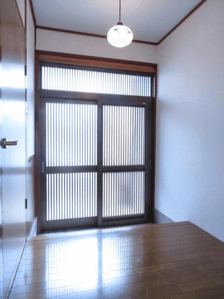 小倉町南堀池　収益中古テラスハウス 玄関