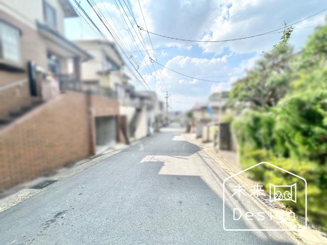 宇治市宇治大谷　2号棟　新築戸建住宅 前面道路含む現地写真